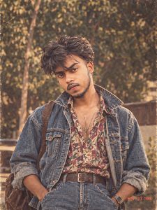 Trending 70s–80s Vintage Look AI Photo Editing Prompt
